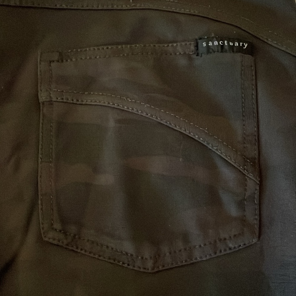 Sanctuary Stylish Brown Camouflage Women's Pants. Size Large. - Picture 4 of 6